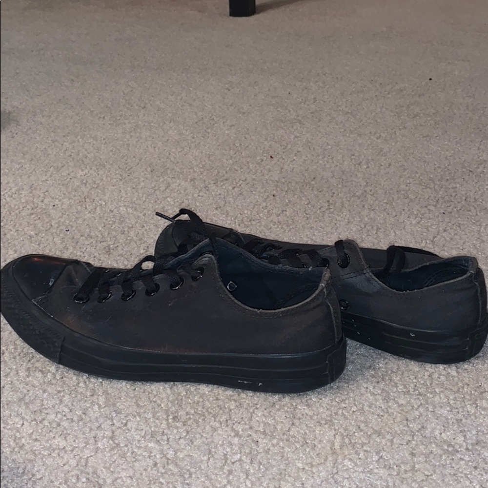 Black converse
